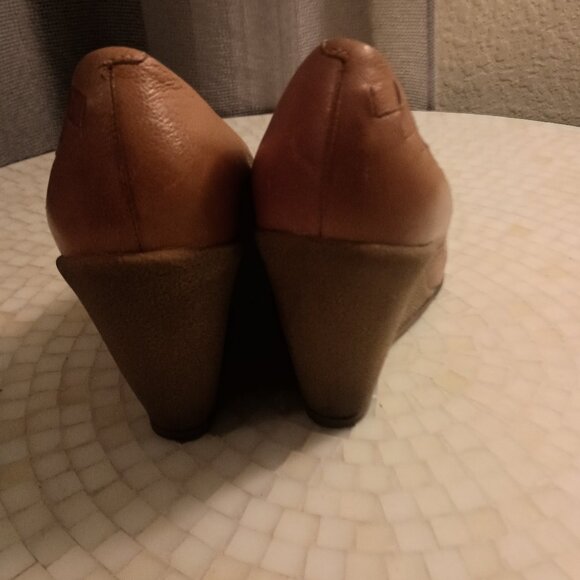 Vintage Tajer Braided Brown Leather Woven Round Toe Womens Wedge Heels 7.5B - Picture 2 of 3